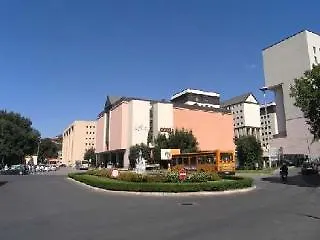 Astor بيرودجا