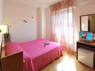 فندق Astor 2*