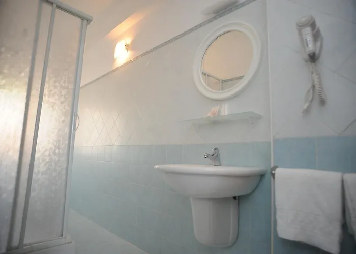 Astor بيرودجا