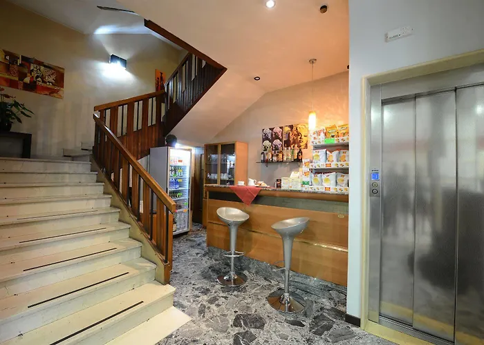 فندق Astor بيرودجا